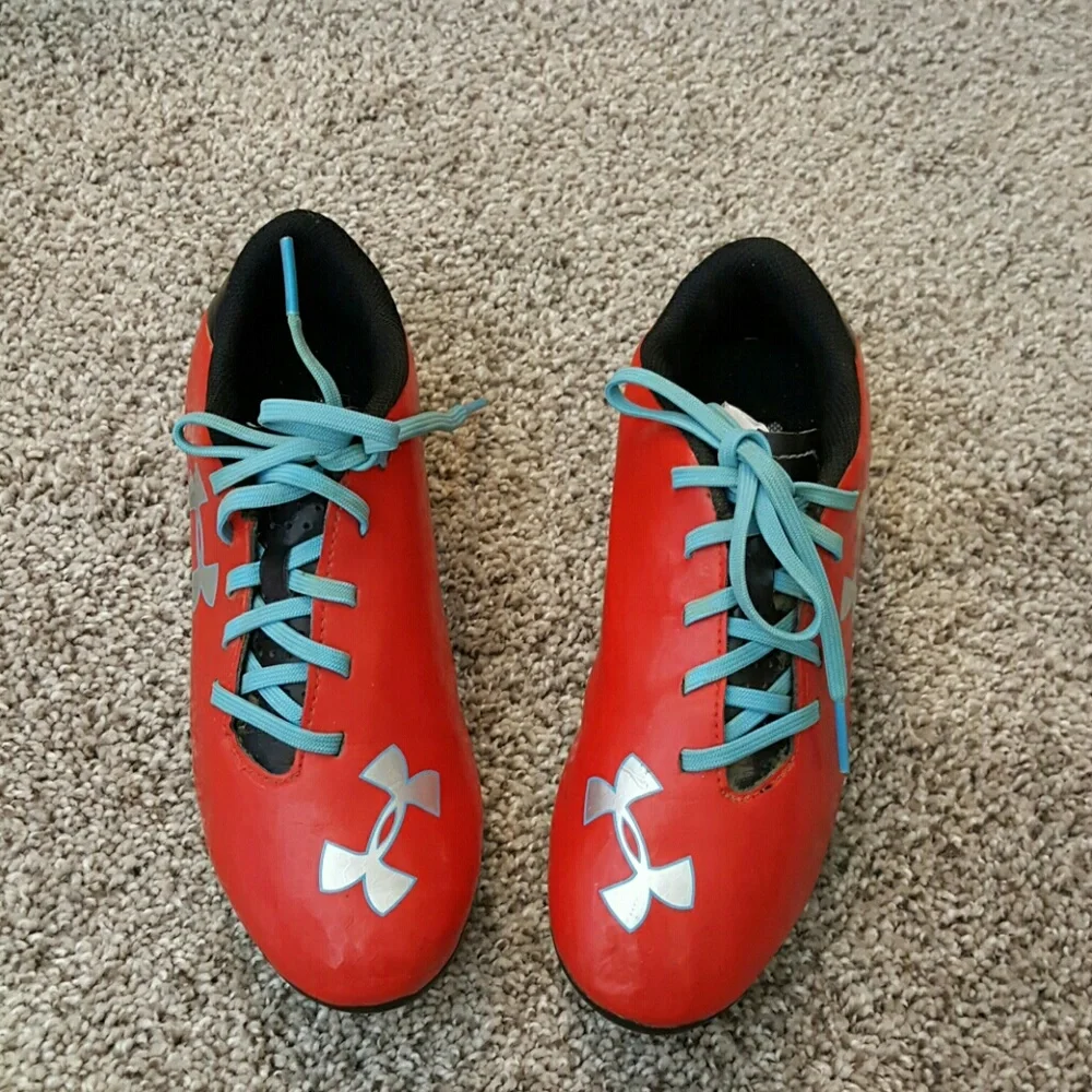 Under armour blur sport shoes sneakers kids soccer size 2.5Y